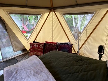 Lovely Glamping Tent for Three with a Shared Pool near Lakeside, California - El Cajon, California - glamping.directory