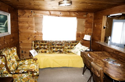Vacation Getaway for Six on the Stunning Pickerel Lake in Wisconsin - Pickerel, Wisconsin - glamping.directory
