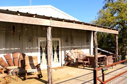 Delightful Equipped Barn with Pond Views in Texas - glamping.directory