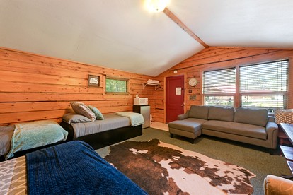 Authentic Lakeside Dry Cabin with Private Bear Creek Pond Access Near Hope, Alaska - Hope, Alaska - glamping.directory
