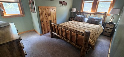 Group Cabin with Pool Table, Spa and Many More Amenities in Maine - Beaver Cove, Maine - glamping.directory