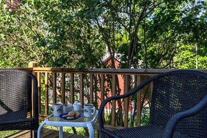 Romantic Stay on a Traditional Farm near the Kennebec River, Maine - Hallowell, Maine - glamping.directory