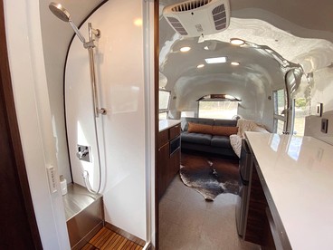 Restored Beautiful Airstream Fully Equipped with Incredible Outdoor Living in Texas - Bristol, Texas - glamping.directory