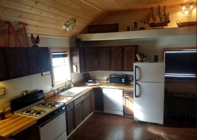 Rustic Cabin Rental near Bryce Canyon National Park in Panguitch, Utah - Panguitch, Utah - glamping.directory
