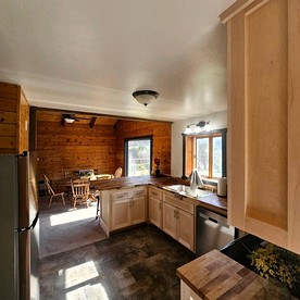 Large, Pet Friendly Cabin for Big Groups near Angel's Landing in Southern, Utah - Cedar City, Utah - glamping.directory