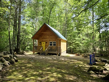 Two Cozy Cabins Nestled in the Trees for a Peaceful Group Getaway near the Great Smoky Mountains National Park in Tennessee - Cosby, Tennessee - glamping.directory