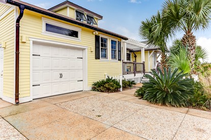 Oceanfront Cottage with Ping Pong Table Incredible for Water Sports in Fernandina Beach, Florida - glamping.directory
