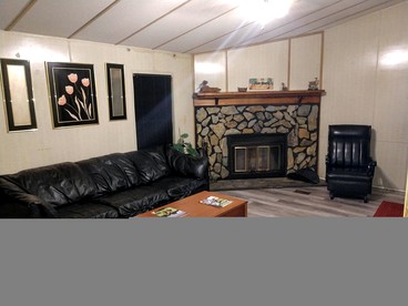 Peaceful Riverfront Manufactured Home with Fireplace on the Great Satilla River near Woodbine, Georgia - WAYNESVILLE, Georgia - glamping.directory