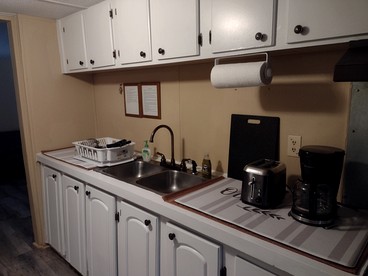 Peaceful Riverfront Manufactured Home with Fireplace on the Great Satilla River near Woodbine, Georgia - WAYNESVILLE, Georgia - glamping.directory