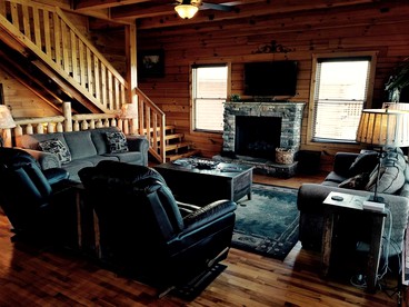Wonderful Great Smoky Mountains Cabin for a Family Vacation in Tennessee - Sevierville, Tennessee - glamping.directory