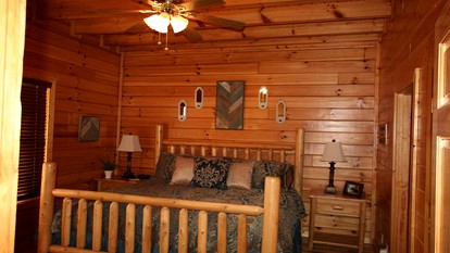 Wonderful Great Smoky Mountains Cabin for a Family Vacation in Tennessee - Sevierville, Tennessee - glamping.directory