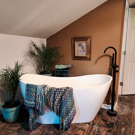 Pet Friendly Fantastic Secluded Cottage with Hot-tub in Rainbow, California - Fallbrook, California - glamping.directory