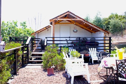 Pet Friendly Fantastic Secluded Cottage with Hot-tub in Rainbow, California - Fallbrook, California - glamping.directory