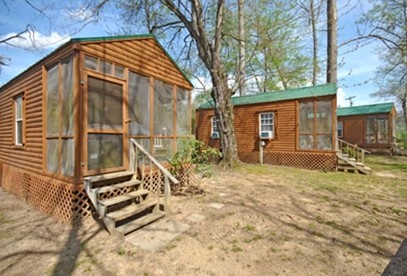 Peacefully Secluded Cabin Located Creekside near Asheville, North Carolina - Bryson City, North Carolina - glamping.directory