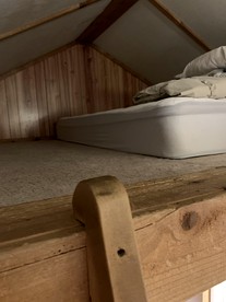 Peacefully Secluded Cabin Located Creekside near Asheville, North Carolina - Bryson City, North Carolina - glamping.directory