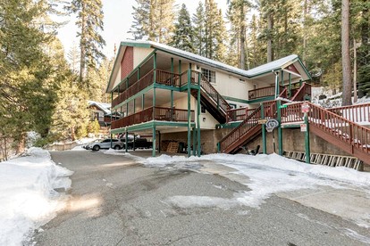 Wonderful Vacation Rental with Barbecue near Mariposa Grove in Yosemite, California - glamping.directory