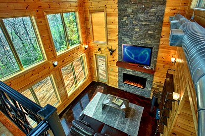 Superb Smoky Mountains Cabin with a Private Indoor Pool - Gatlinburg, Tennessee - glamping.directory