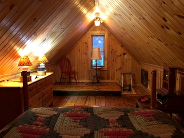 Romantic Tiny House Rental for Couples near Boone, North Carolina - Sugar Grove, North Carolina - glamping.directory