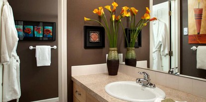 Luxurious Suite Rental with Private Patio near Seattle, Washington - Burien, Washington - glamping.directory