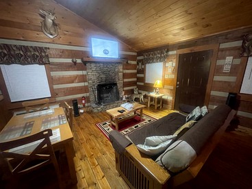 Enchanting Log Cabin in the Woods just Outside of Gatlinburg, Tennessee - Sevierville, Tennessee - glamping.directory