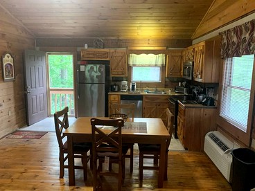 Enchanting Log Cabin in the Woods just Outside of Gatlinburg, Tennessee - Sevierville, Tennessee - glamping.directory