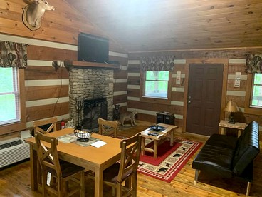 Enchanting Log Cabin in the Woods just Outside of Gatlinburg, Tennessee - Sevierville, Tennessee - glamping.directory