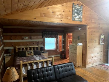 Enchanting Log Cabin in the Woods just Outside of Gatlinburg, Tennessee - Sevierville, Tennessee - glamping.directory