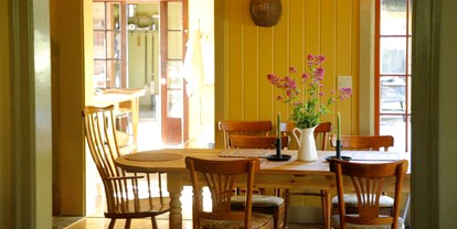 Luxury Family Cottage Rental with Breathtaking Mountain Views in Boonville near Mendocino, California - Boonville, California - glamping.directory
