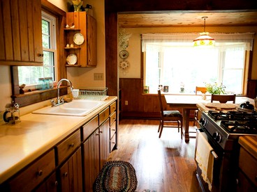 Scenic Cabin Retreat Perfect for Groups near Caledonia, Minnesota - Spring Grove, Minnesota - glamping.directory