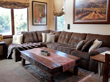 Romantic and Relaxing Villa Retreat with a Jacuzzi near Somis, California - Somis, California - glamping.directory