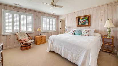 Gorgeous Beach House with Stunning Views in Georgetown, South Carolina - Georgetown, South Carolina - glamping.directory