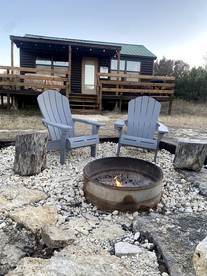 Secluded Cabin Perfect for Nature and Water Sports Lovers in Texas - Bluff Dale, Texas - glamping.directory