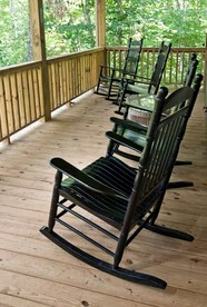 Family-Friendly Cabin Rental for Six on Nantahala Mountain with White Water Rafting in North Carolina - 163 Clinton Cabin RdAquone, North Carolina - glamping.directory