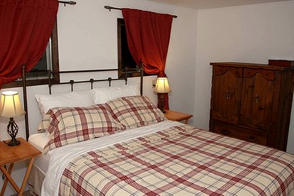 Secluded Mountain Cabin in the Quiet Woodlands near Douglas, Wyoming - Douglas, Wyoming - glamping.directory