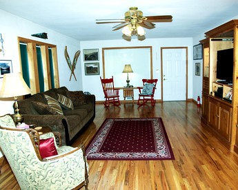 Pet-Friendly Cabin Getaway for Groups near Aspen, Colorado - Meredith, Colorado - glamping.directory