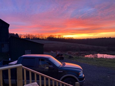 Lovely Farmhouse Cabin with Incredible Landscape Views in New York - Worcester, New York - glamping.directory