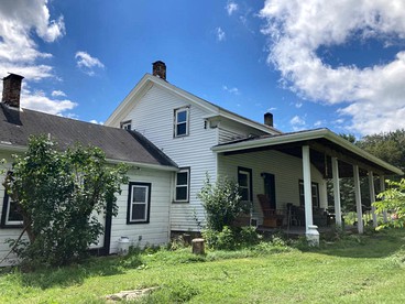 Lovely Farmhouse Cabin with Incredible Landscape Views in New York - glamping.directory