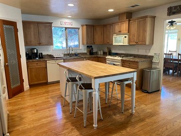 Mountain Family Cottage Ideal for Outdoor Adventures in Ohio - Wishon, California - glamping.directory