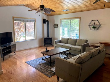 Mountain Family Cottage Ideal for Outdoor Adventures in Ohio - Wishon, California - glamping.directory