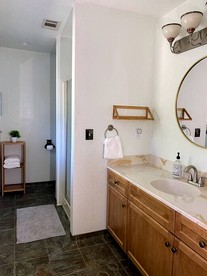 Mountain Family Cottage Ideal for Outdoor Adventures in Ohio - Wishon, California - glamping.directory
