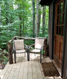 Tree Top Cabin in Crumpler, North Carolina - Crumpler, North Carolina - glamping.directory