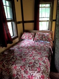 Tree Top Cabin in Crumpler, North Carolina - Crumpler, North Carolina - glamping.directory