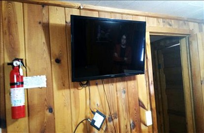 Cozy Log Cabin for Harley Davidson Lovers near Rapid City, South Dakota - Lead, South Dakota - glamping.directory