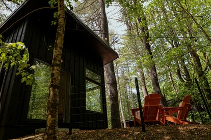 Splendid Equipped Cabin Surrounded by Nature in Freeport, Maine - Freeport, Maine - glamping.directory