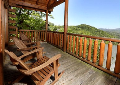 Dog-Friendly Log Cabin Rental with a Private Hot Tub near Sevierville, Tennessee - Sevierville, Tennessee - glamping.directory