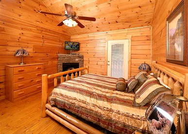 Dog-Friendly Log Cabin Rental with a Private Hot Tub near Sevierville, Tennessee - Sevierville, Tennessee - glamping.directory