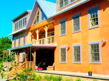 Bright and Spacious Vacation Rental near Catoctin Mountain Park, Maryland - Sabillasville, Maryland - glamping.directory