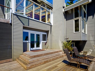 Romantic Getaway with Cozy Fireplace on Bainbridge Island, Washington - Bainbridge Island, Washington - glamping.directory