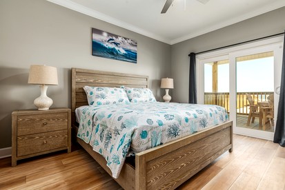 Awesome Oceanfront Beach House with Fantastic Sights in Dauphin Island, Alabama - Dauphin Island, Alabama - glamping.directory