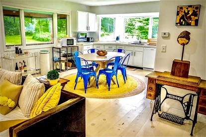 Unique Cabin Rental, Perfect for a Western Catskills Retreat - Narrowsburg, New York - glamping.directory